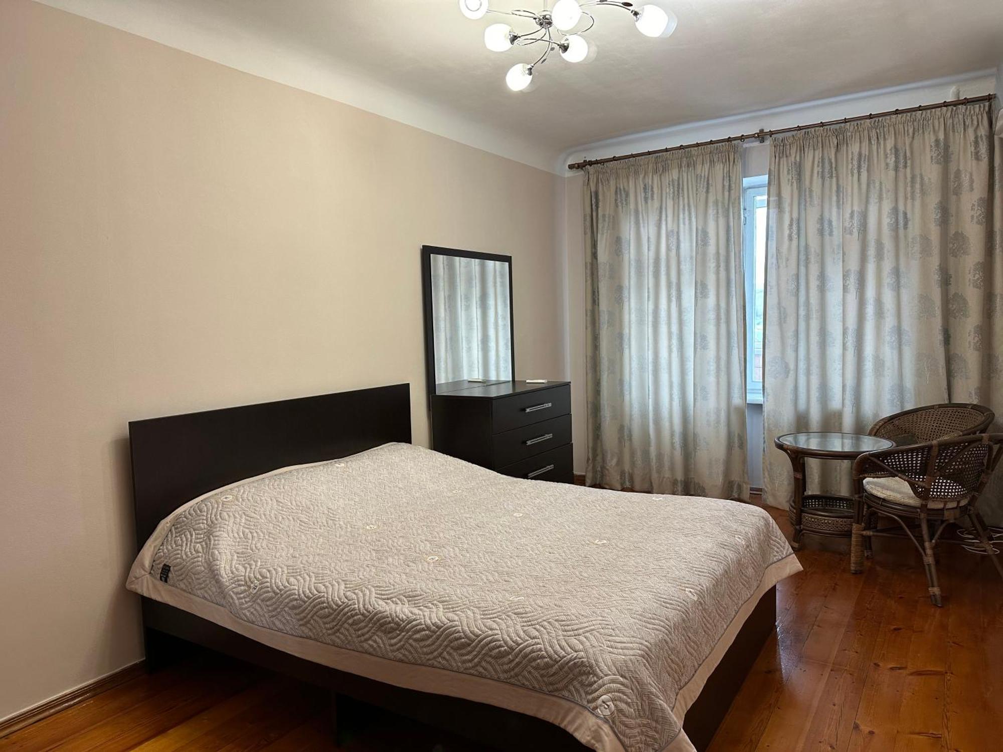 Cosy flat in the city center Apartment Bishkek Bagian luar foto